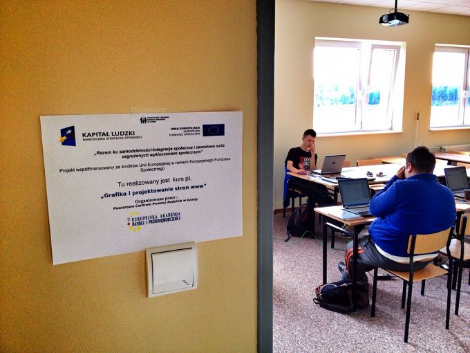 Informacja o realizacji projektu „Razem ku samodzielności…” przez PCPR w Łomży